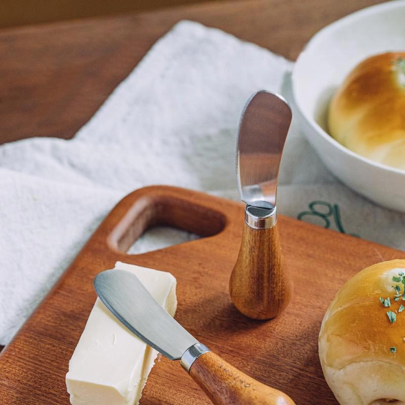 Cute Standing Butter Knife Set